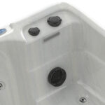 minipiscina-idromassaggio-175x115-bianco-marmo-cascata